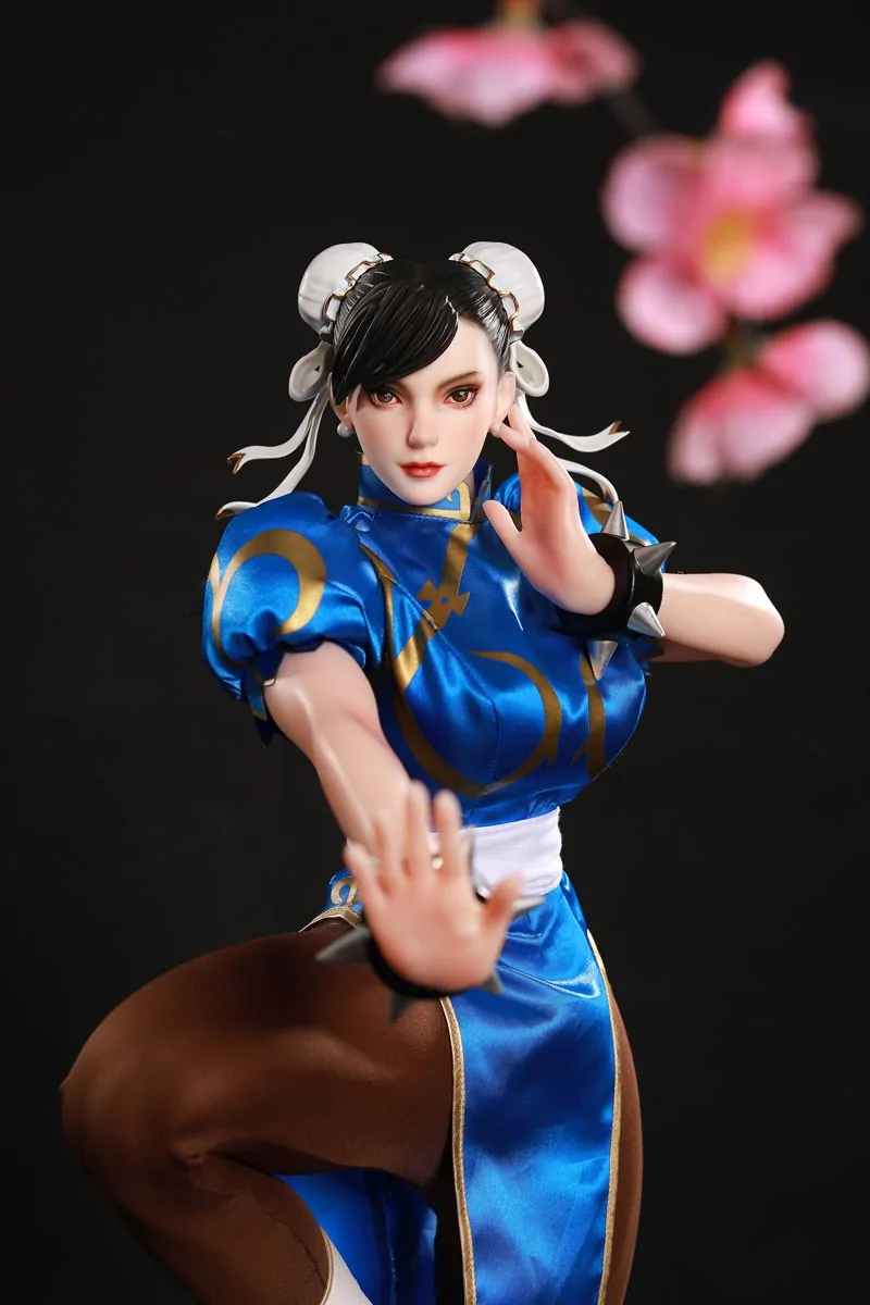 Chun-Li Fortnite character figure